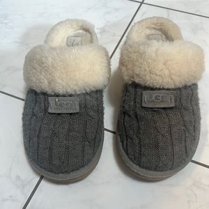 Ugg house shoes